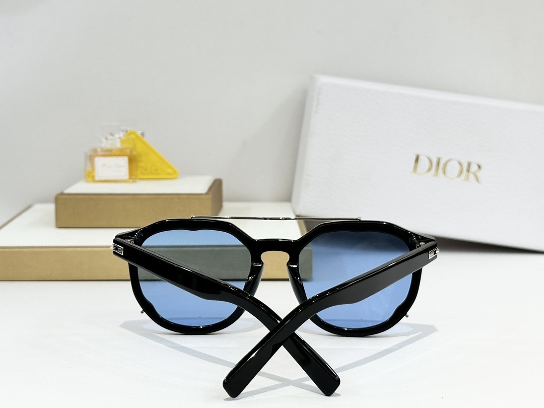 Dior Geometric Designer Sunglasses – Premium Unisex Eyewear