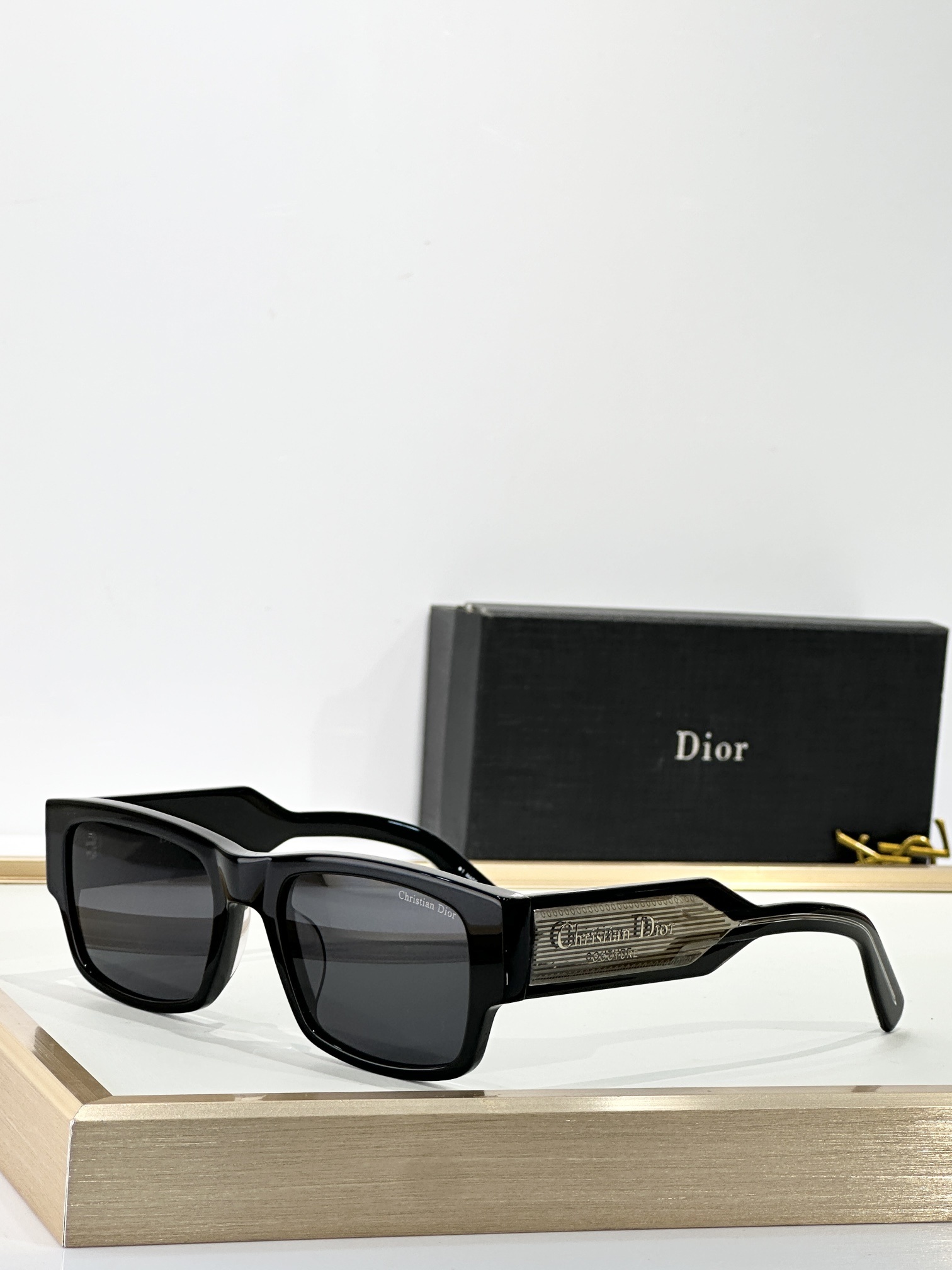 Christian Dior Couture Rectangular Sunglasses – Luxury Eyewear
