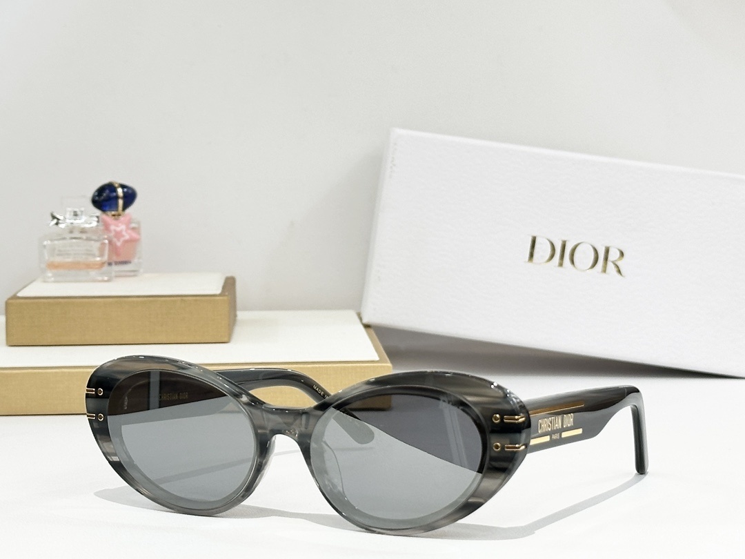 Christian Dior Cat-Eye Sunglasses – Luxury Designer Eyewear