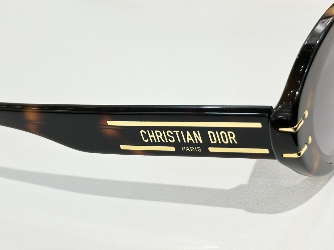 Christian Dior Cat-Eye Sunglasses – Luxury Designer Eyewear