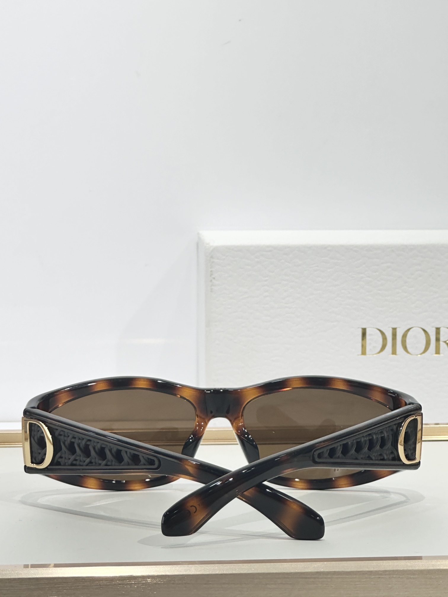 Dior CD Signature Oversized Sunglasses – Luxury Designer Eyewear