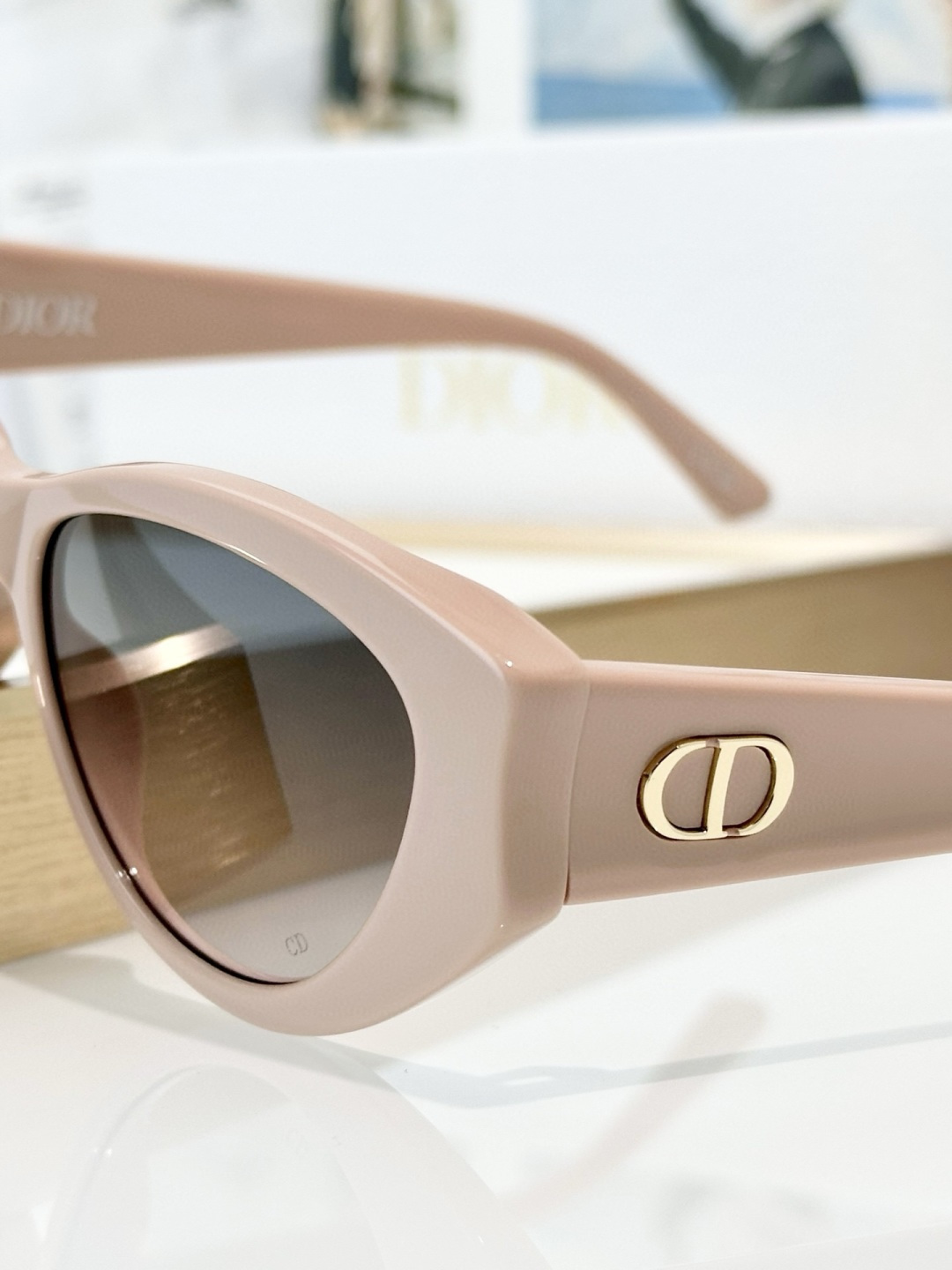 Dior Cat-Eye Sunglasses – Luxury CD Logo Designer Eyewear
