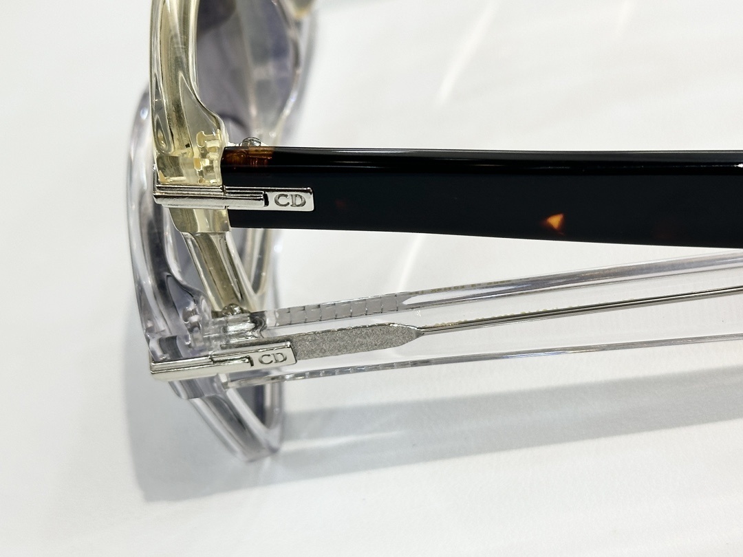 Luxury Dior Style Square Sunglasses – Premium Designer Eyewear