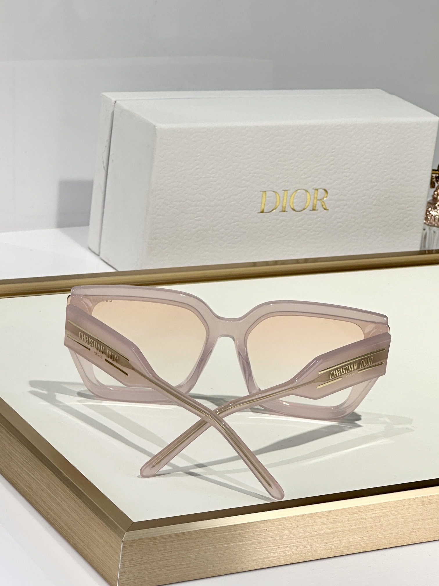 DiorSignature S14I Transparent Pink Square Sunglasses