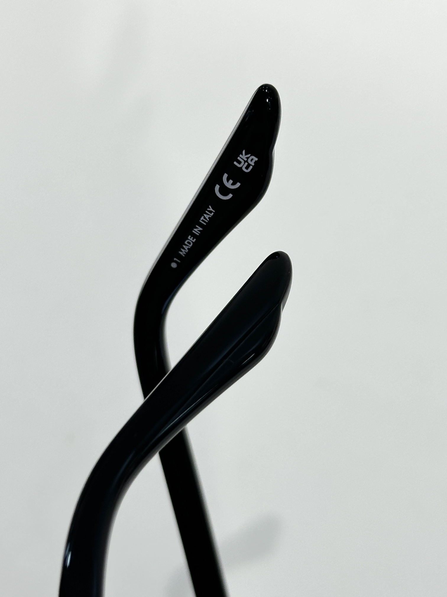 DiorButterfly S1I Black Butterfly Sunglasses – Luxury Eyewear