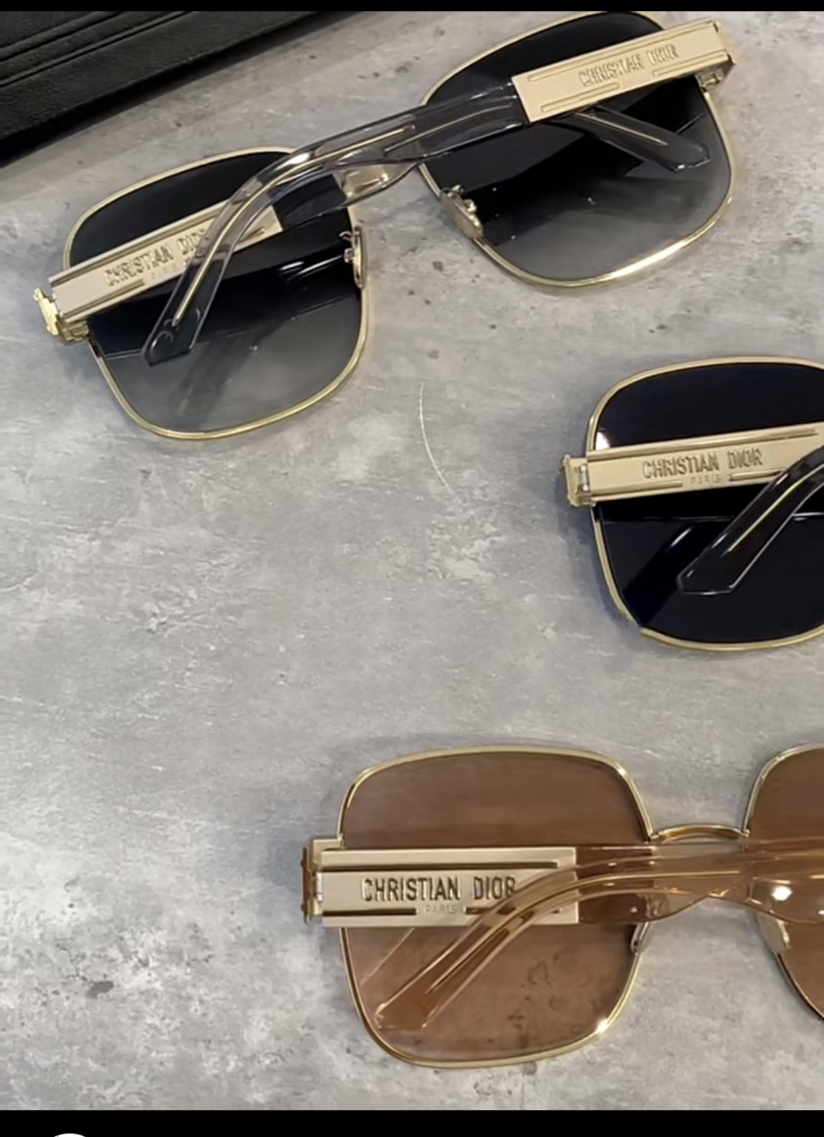 Luxury Oversized Square Sunglasses for Women – Elegant Gold Frame