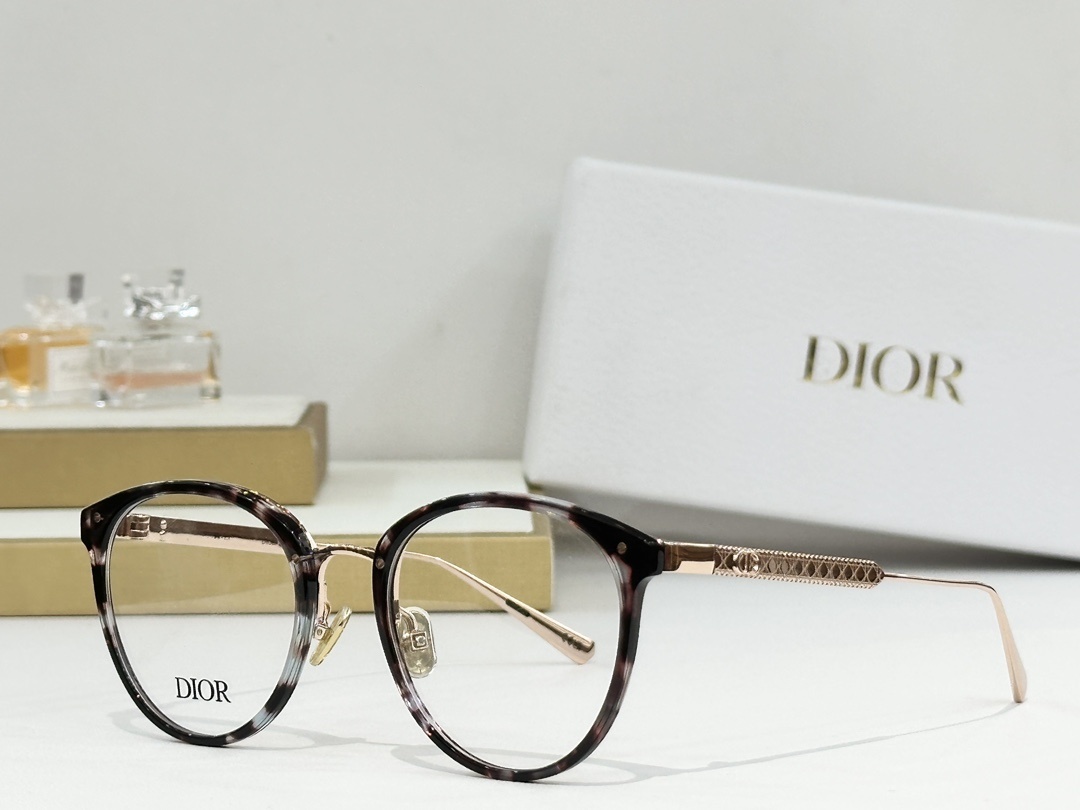 Dior Round Tortoise Eyeglasses – Gold Accents