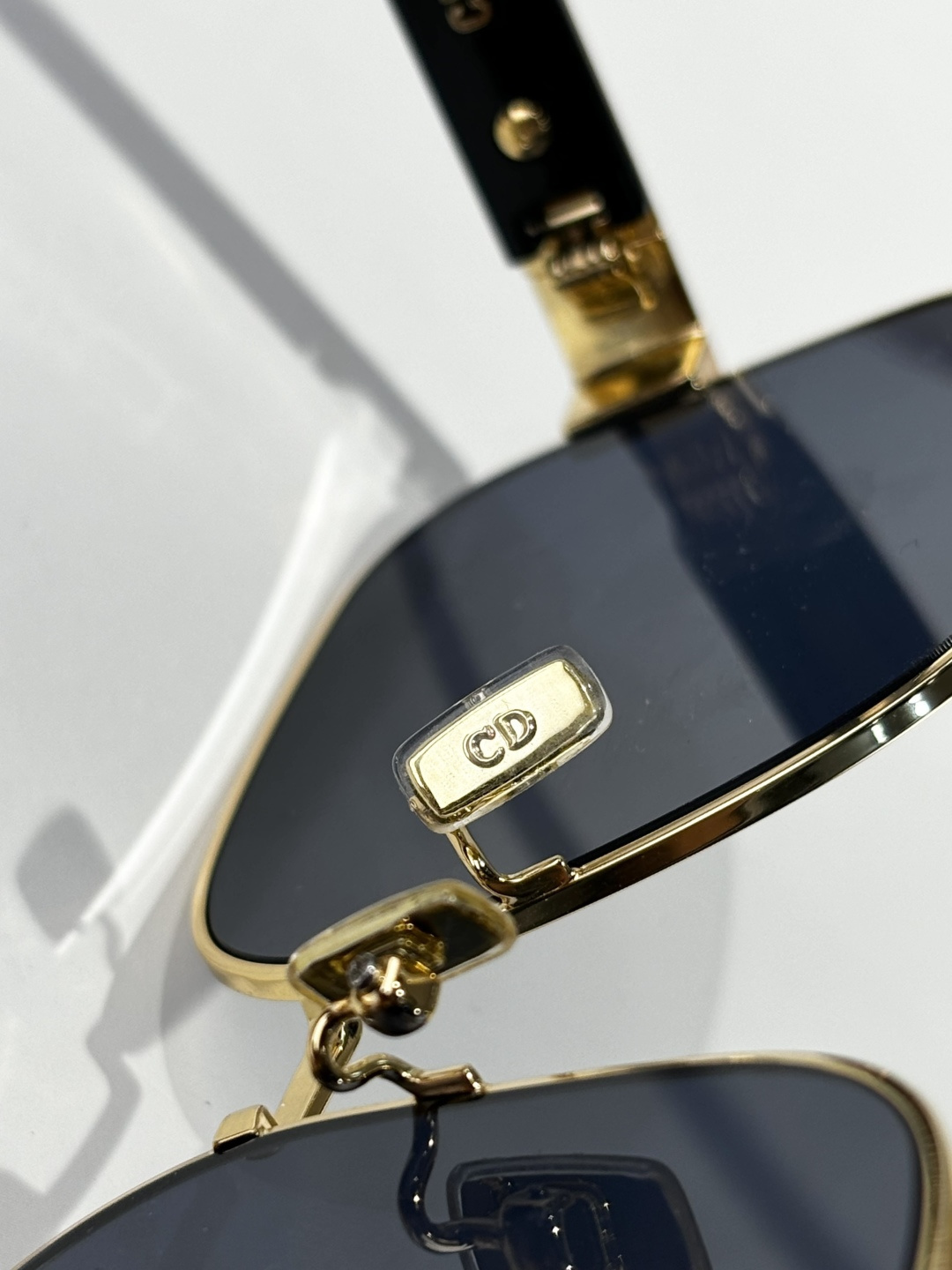 Luxury Dior Oversized Square Sunglasses – Premium Metal Frame