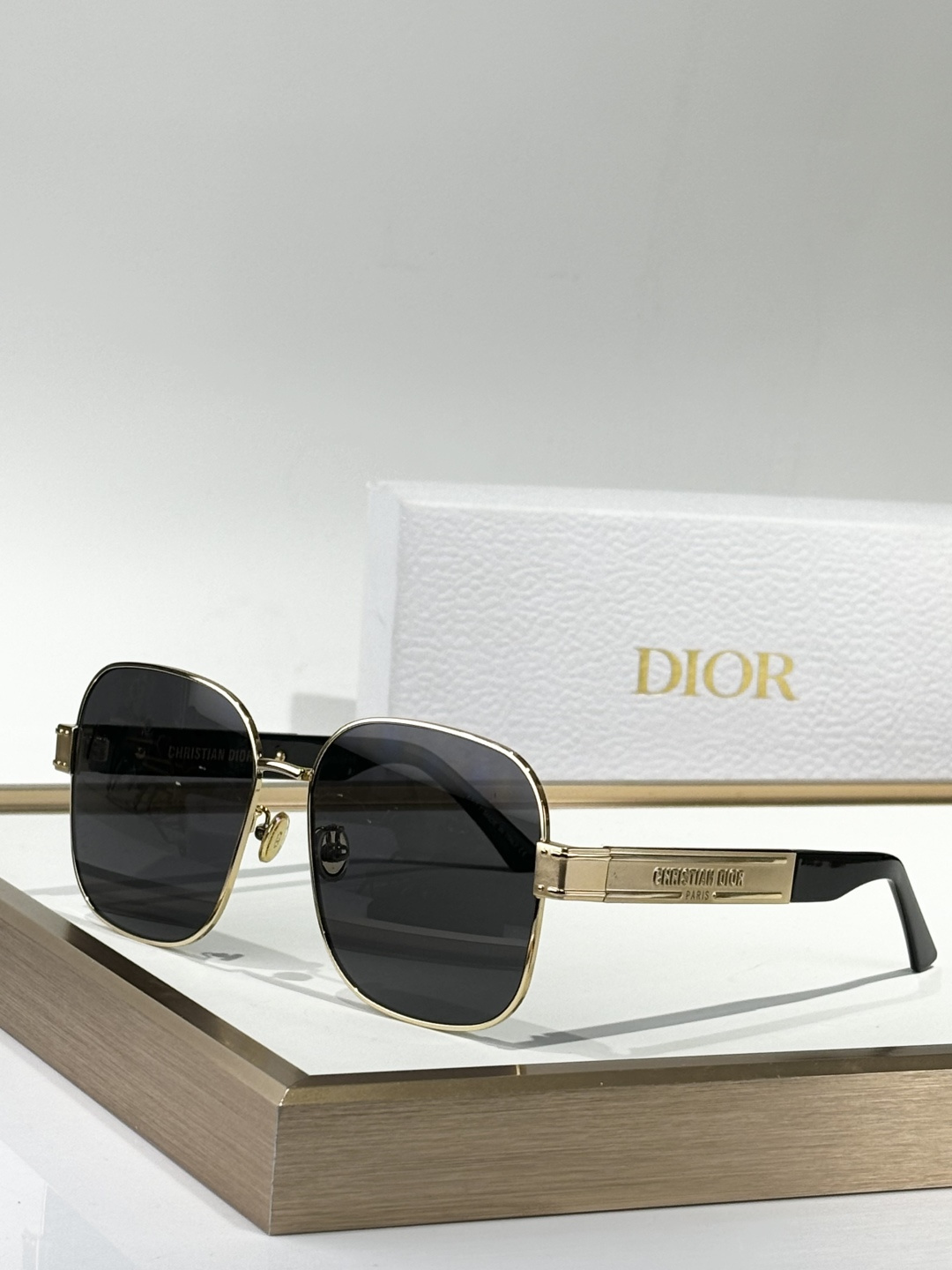 Christian Dior Signature Square Sunglasses – Gold Frame Luxury