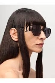 Dior Signature Butterfly Sunglasses – Elegant Black & Gold