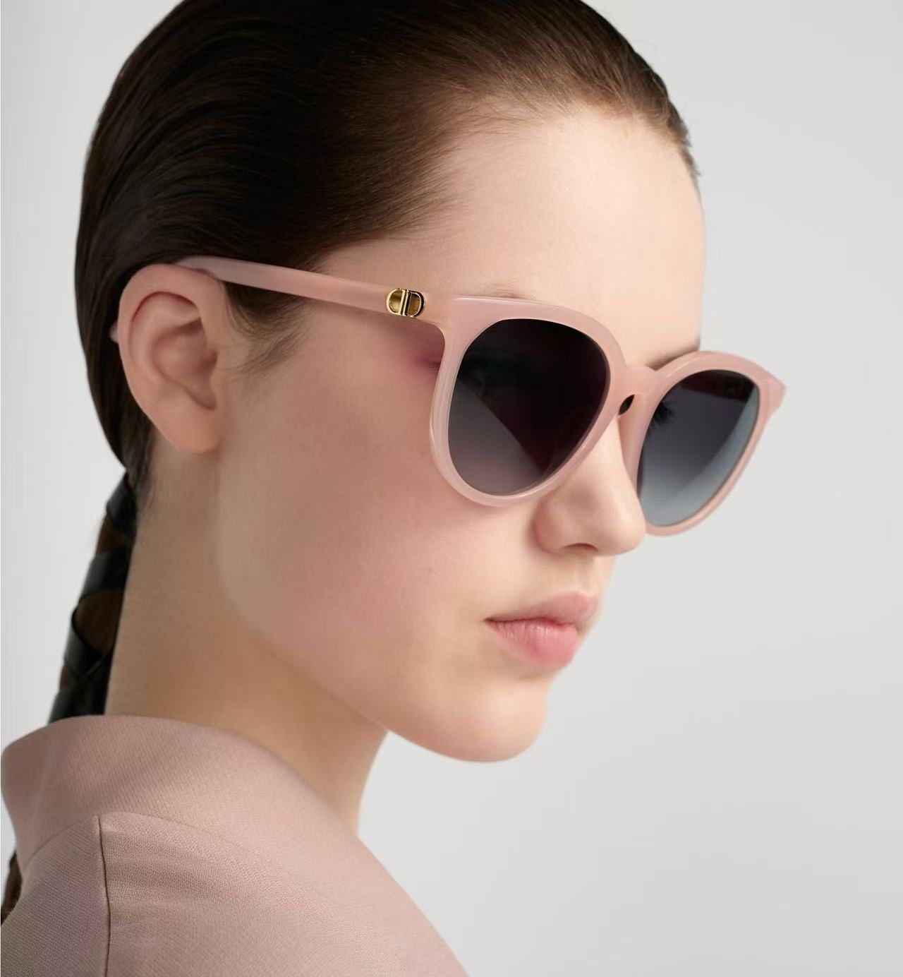 Dior 30Montaigne Butterfly Sunglasses in Black Acetate