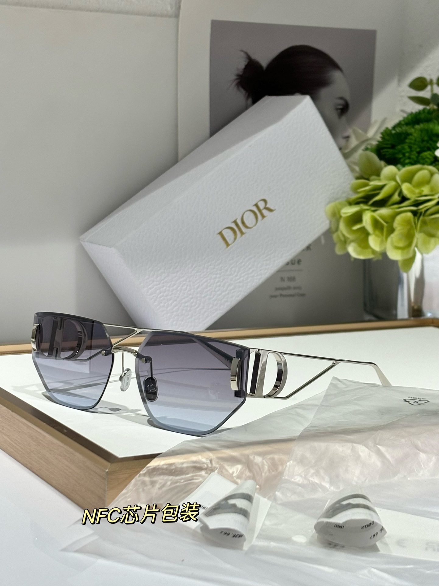 Dior Luxury Geometric Sunglasses with Iconic CD Logo