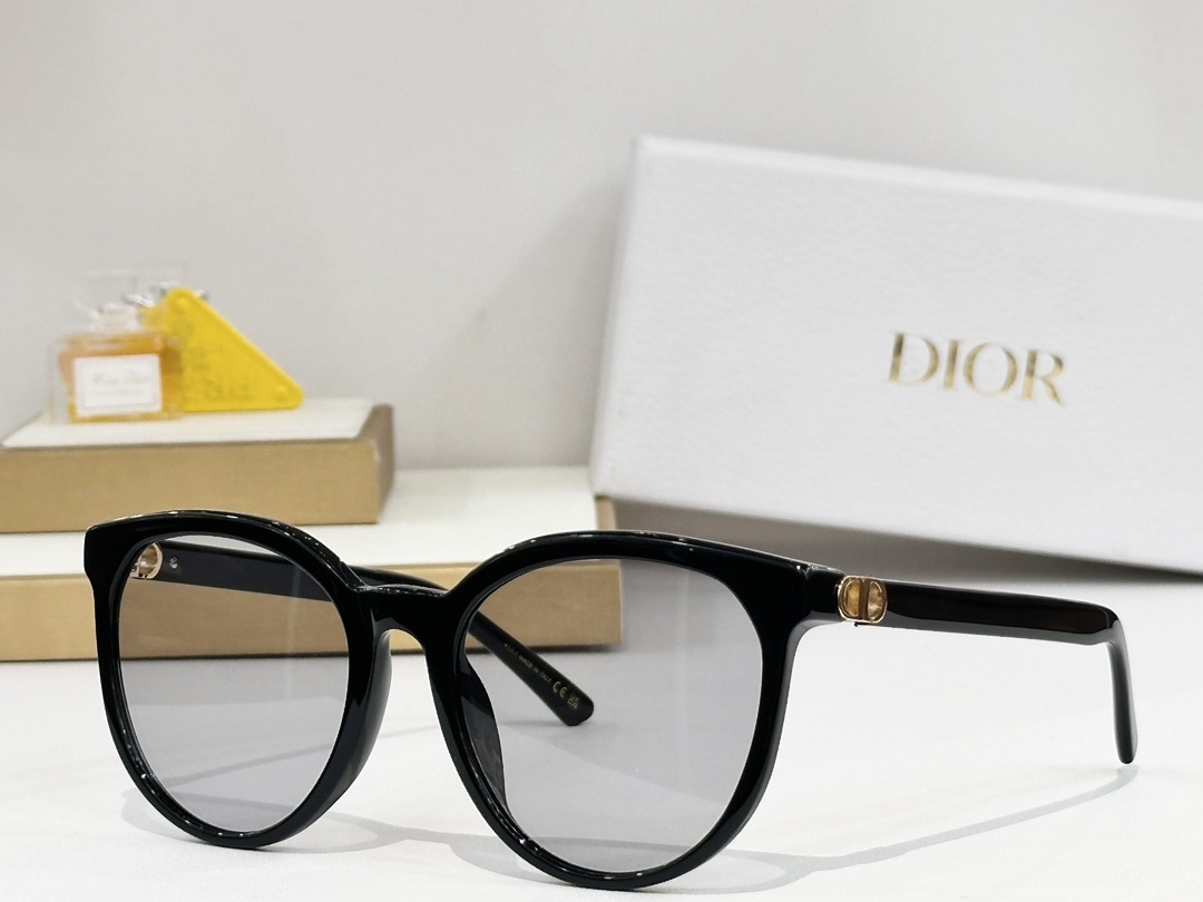 Luxury Dior Oversized Sunglasses for Women – Elegant Eyewear