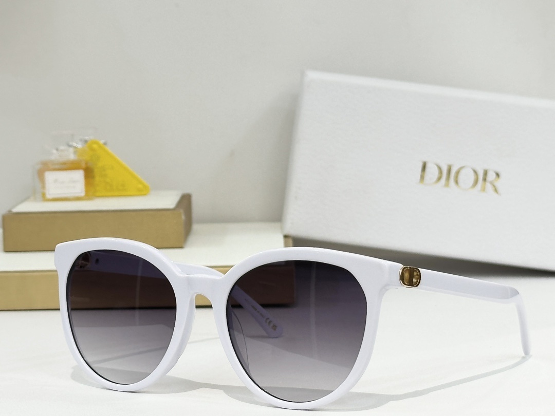 Luxury Dior Oversized Sunglasses for Women – Elegant Eyewear