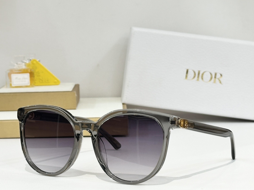 Luxury Dior Oversized Sunglasses for Women – Elegant Eyewear