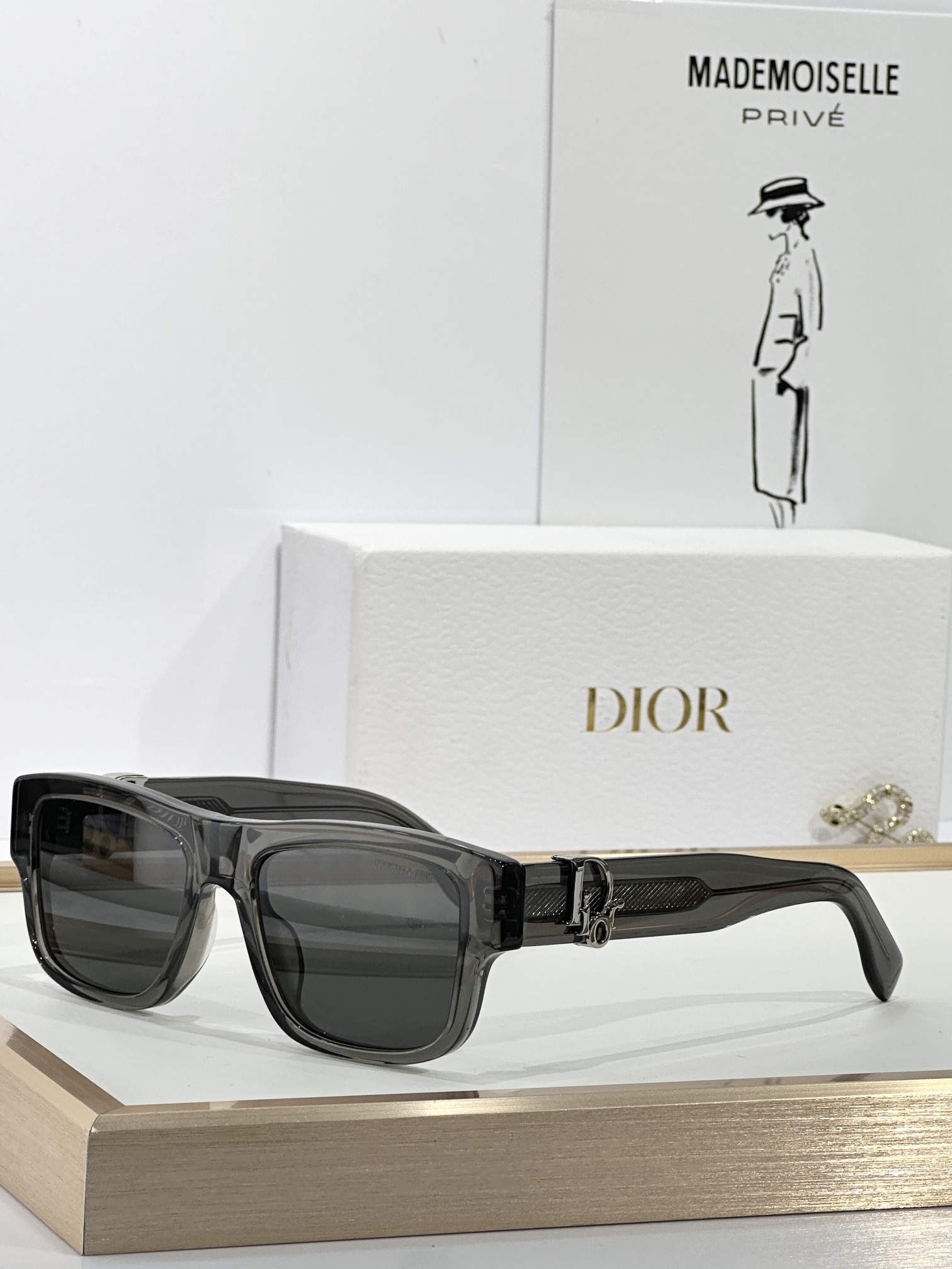 Dior Square Sunglasses – Luxury CD Logo Designer Frames
