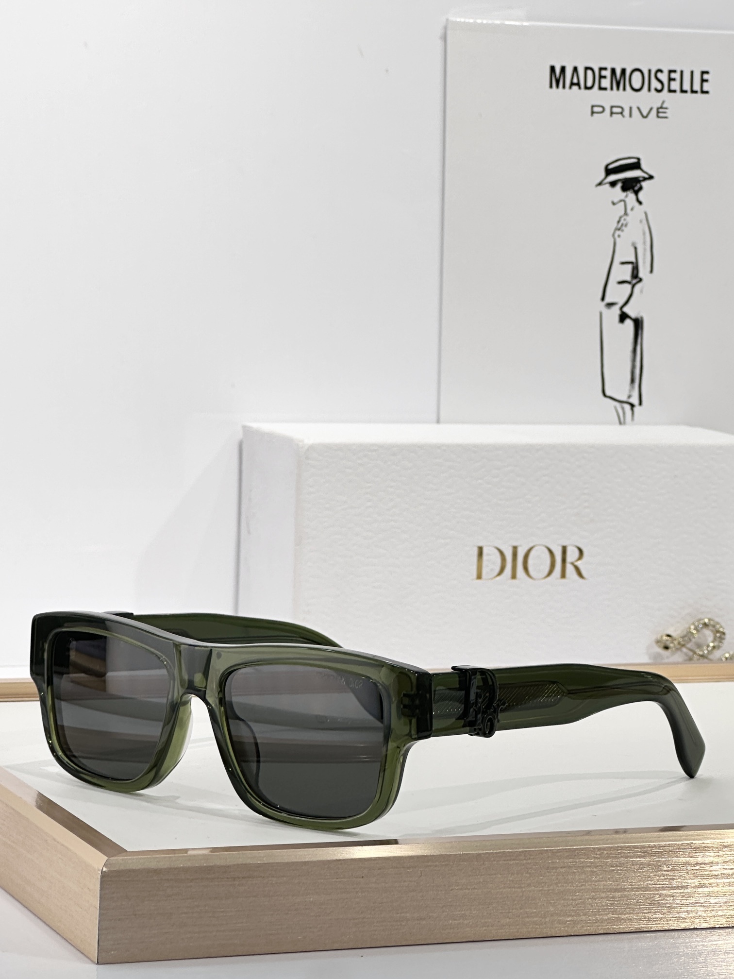 Dior Square Sunglasses – Luxury CD Logo Designer Frames