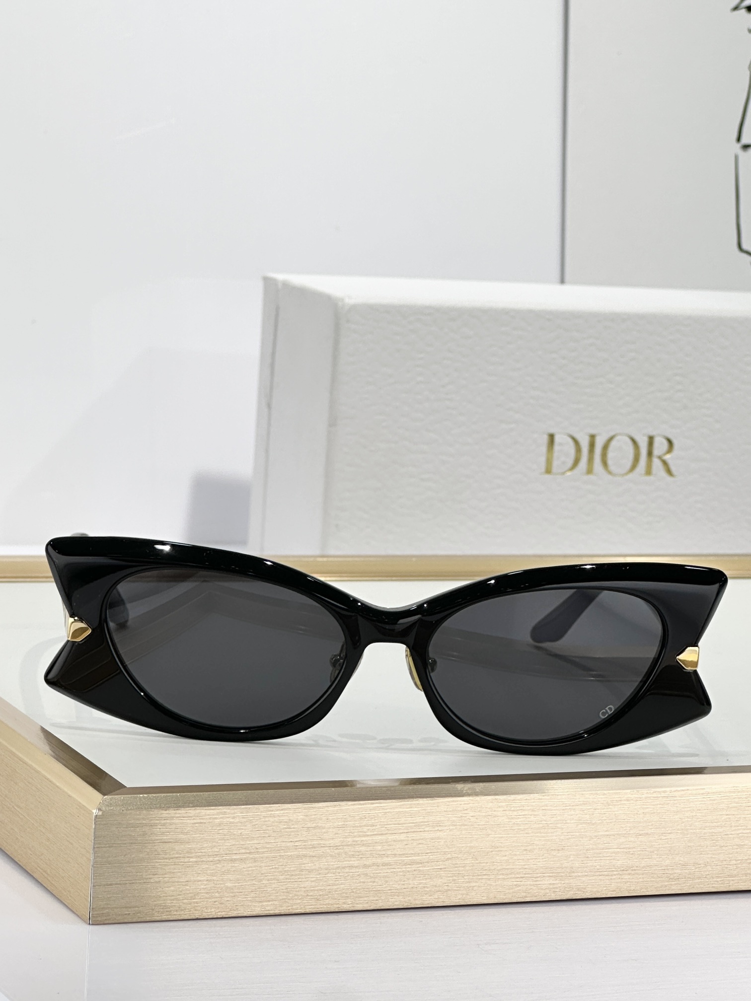 Dior Black Cat-Eye Sunglasses acetate – Dior Black Acetate Cat-Eye