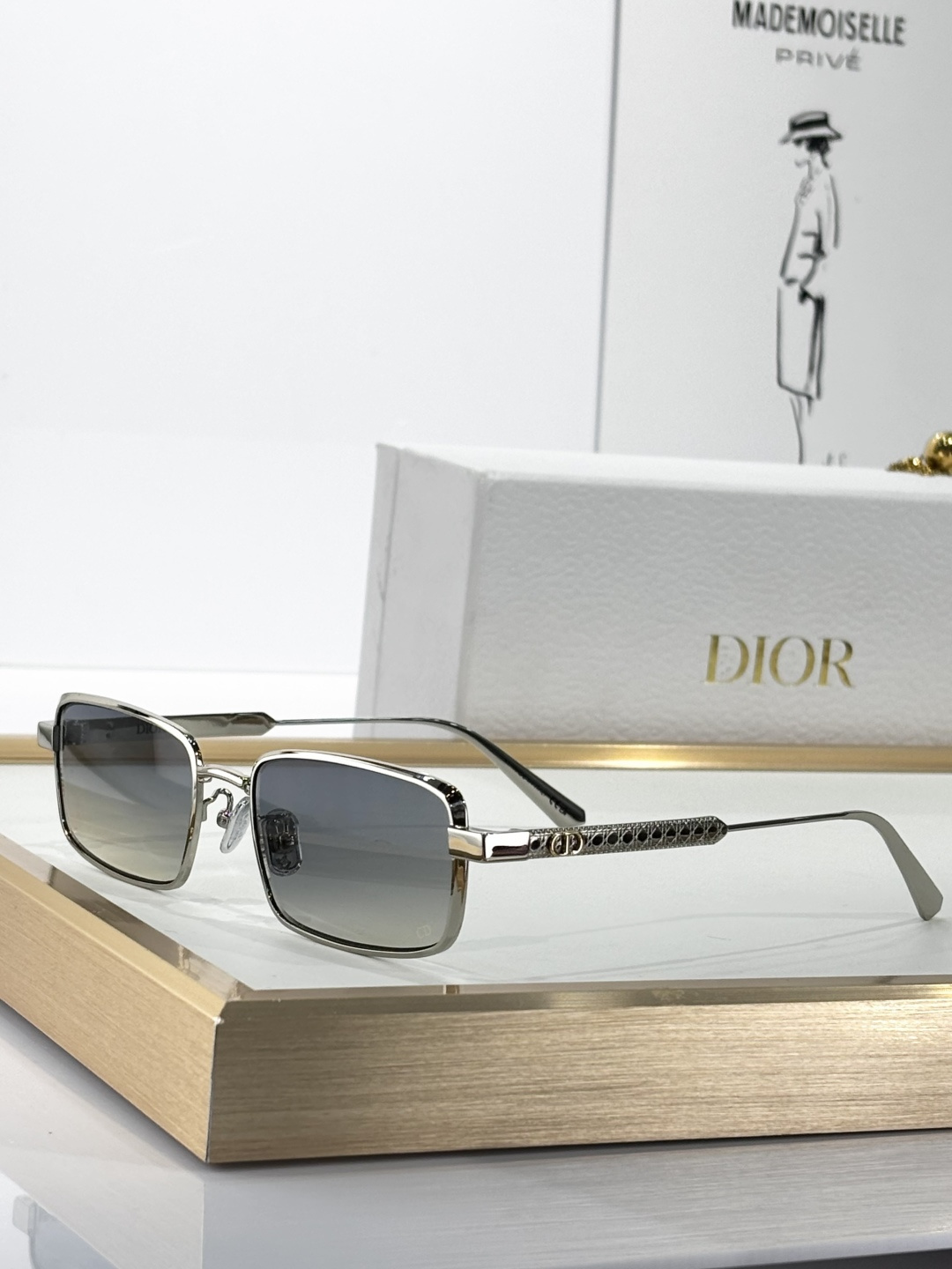 Dior Luxury Rectangle Metal Sunglasses – Iconic CD Logo Collection