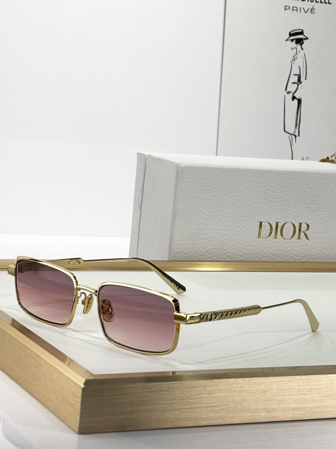 Dior Luxury Rectangle Metal Sunglasses – Iconic CD Logo Collection