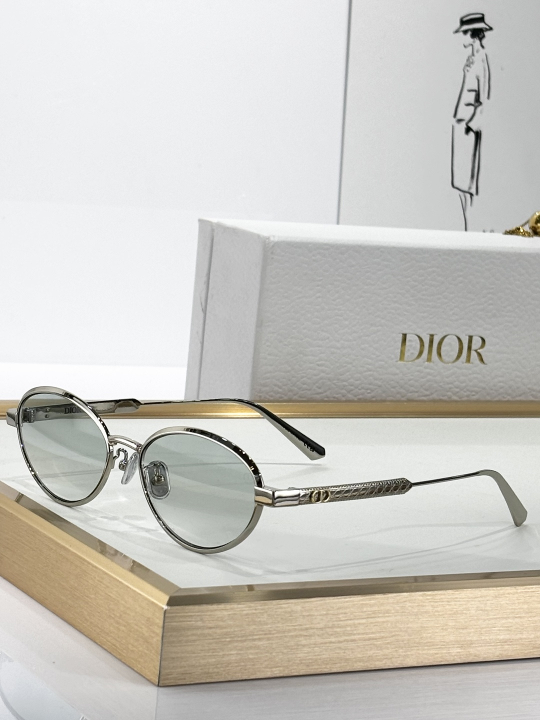 engraved Dior Silver Oval Sunglasses – Dior Silver Oval Sunglasses