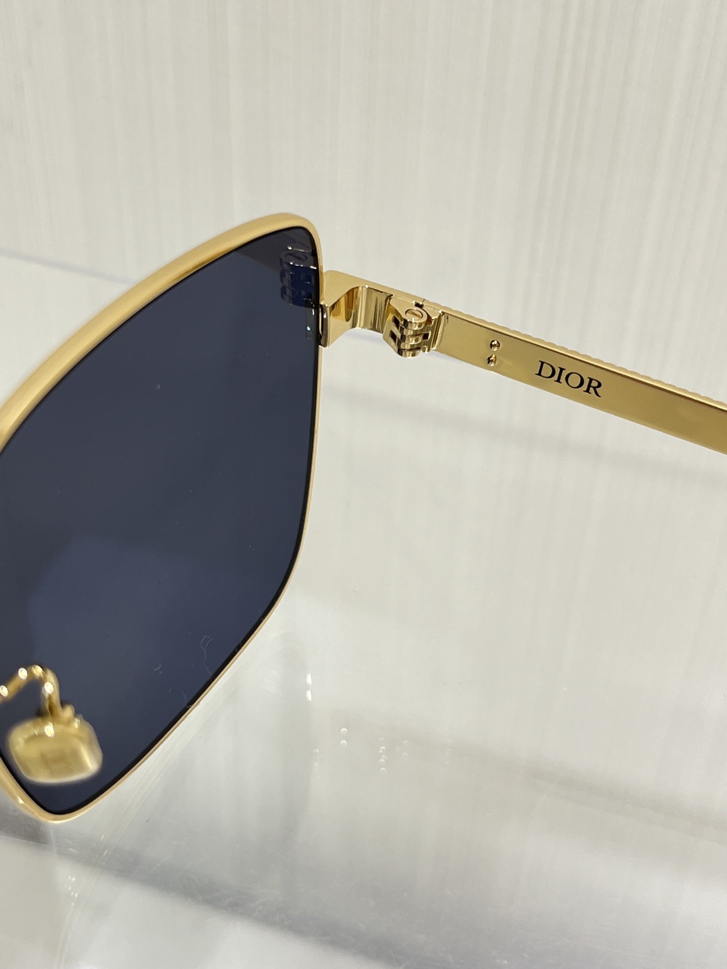 Dior DiorCannage S1U Square Sunglasses – Blue Lenses & Gold Frame