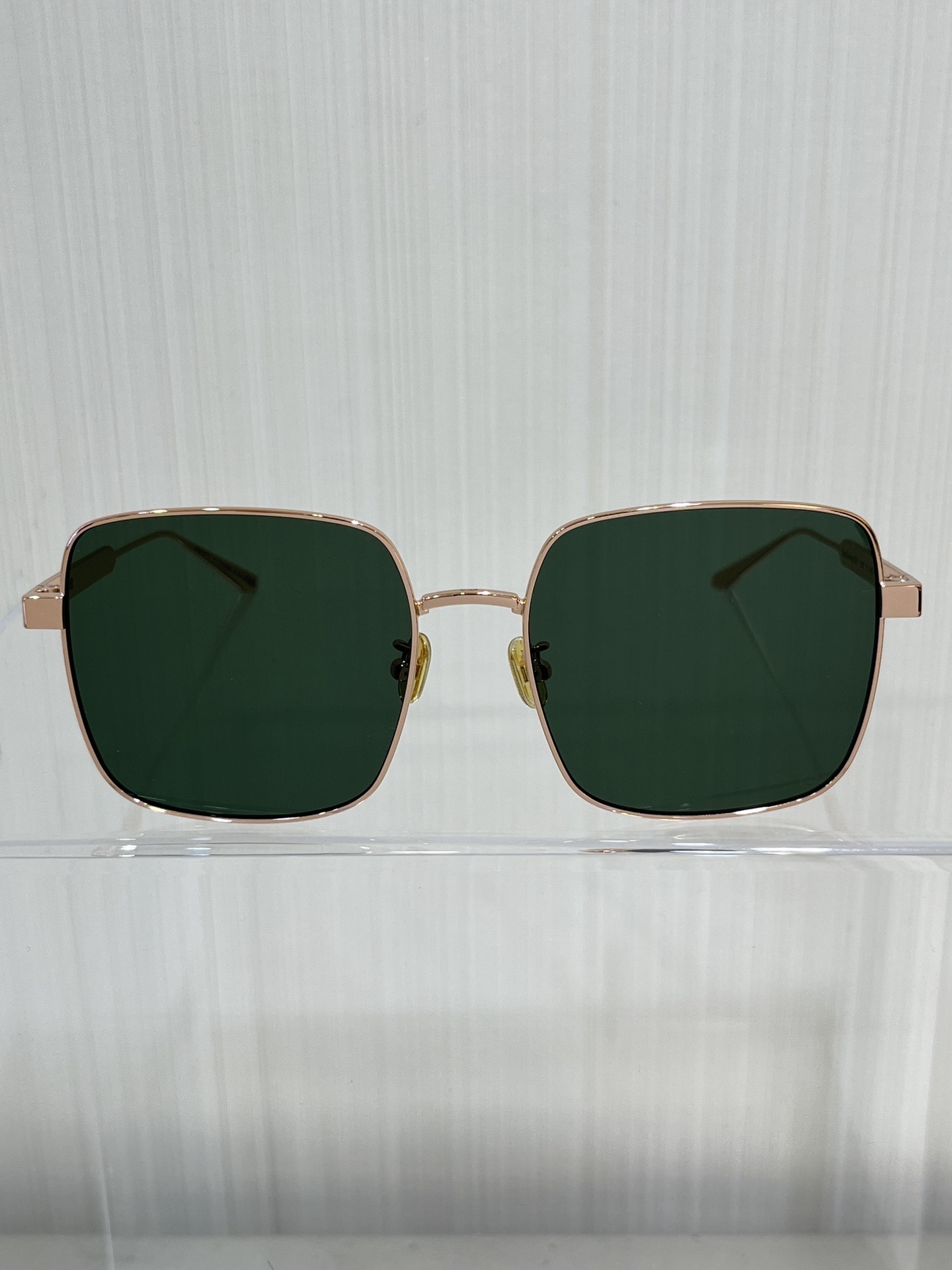 Luxury Oversized Square Sunglasses with Gold Metal Frame