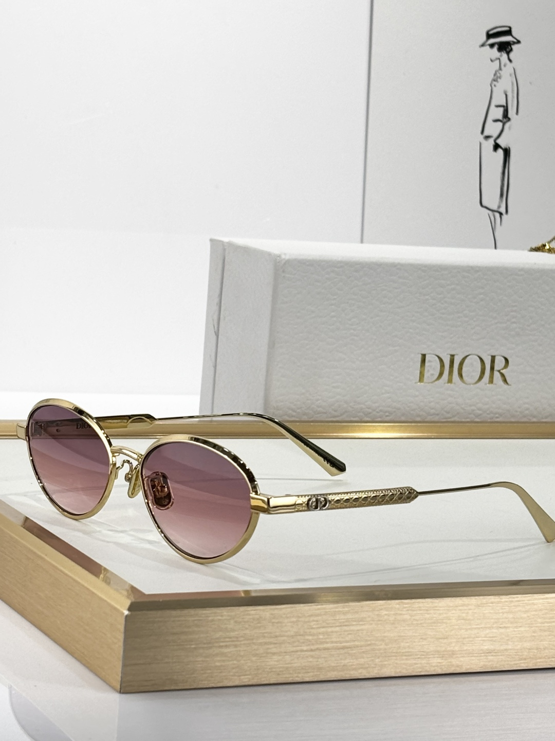 pink Dior Gold Oval Sunglasses – Dior Gold Oval Sunglasses – Pink