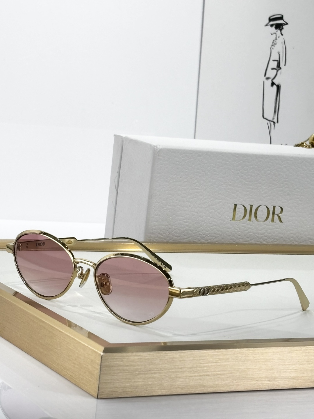 Dior Oval Metal Sunglasses – Luxury Tinted Lens Eyewear