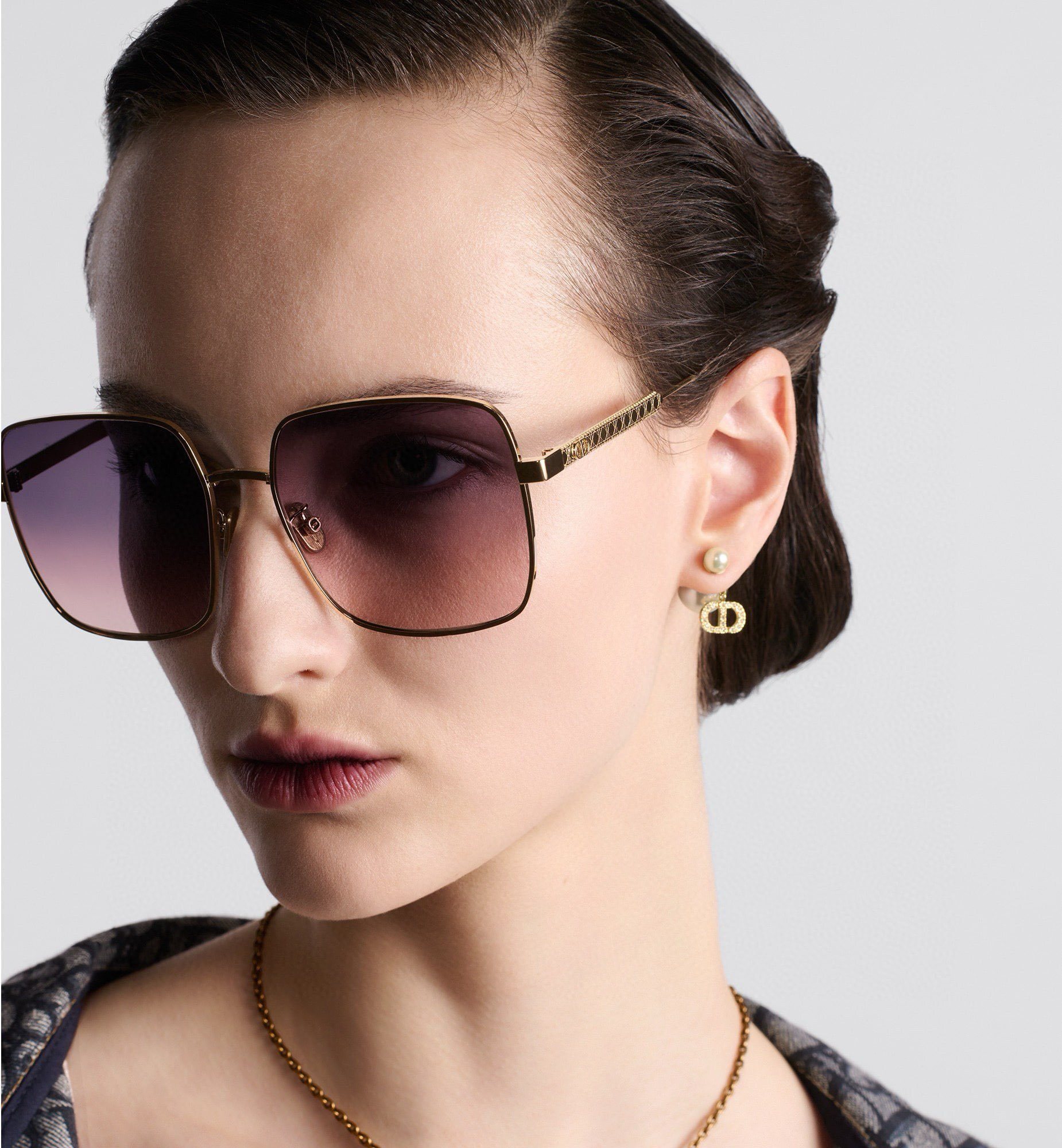 DiorCannage S1U Square Sunglasses with Purple Gradient Lenses