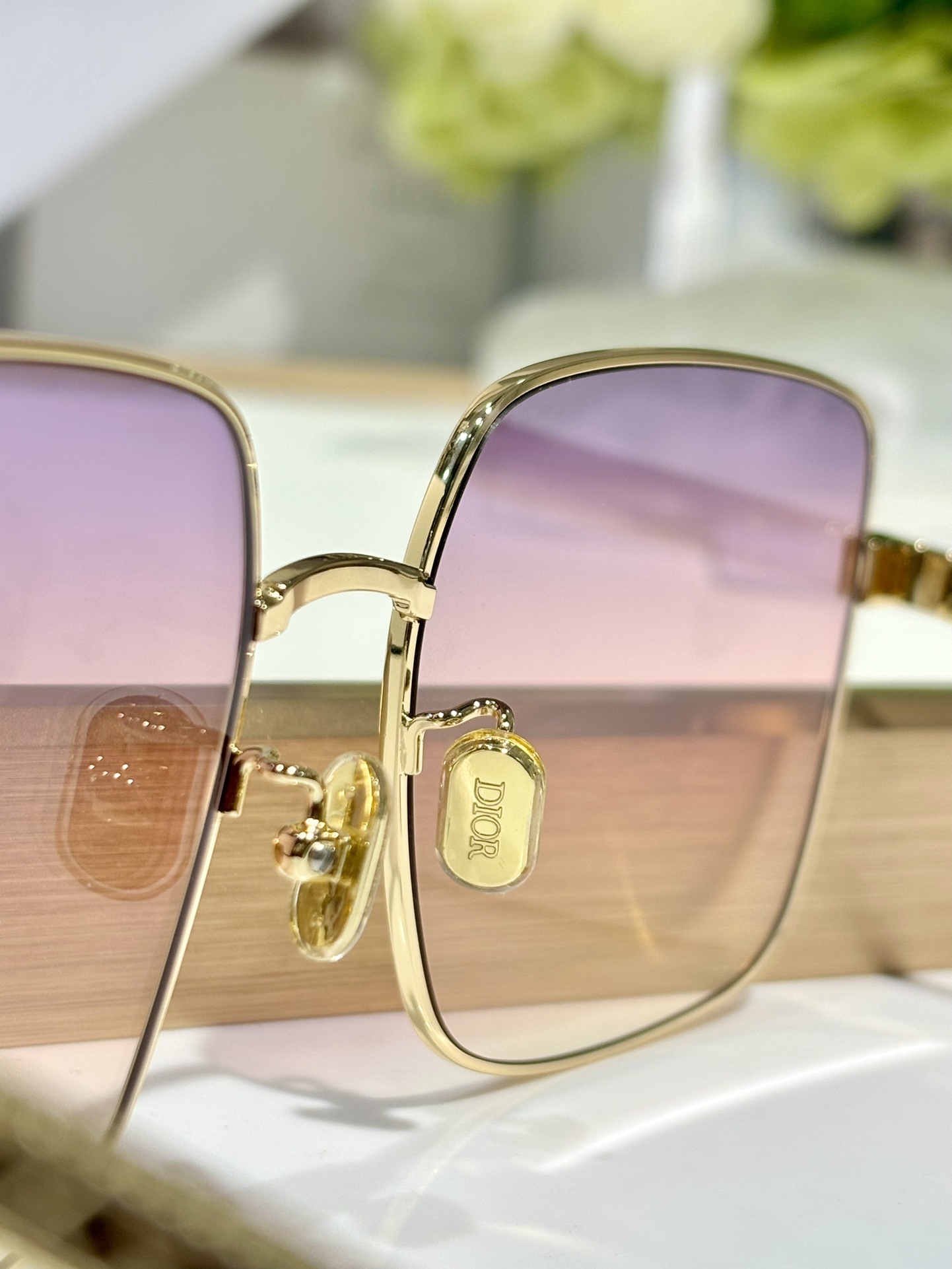 DiorCannage S1U Square Sunglasses with Purple Gradient Lenses