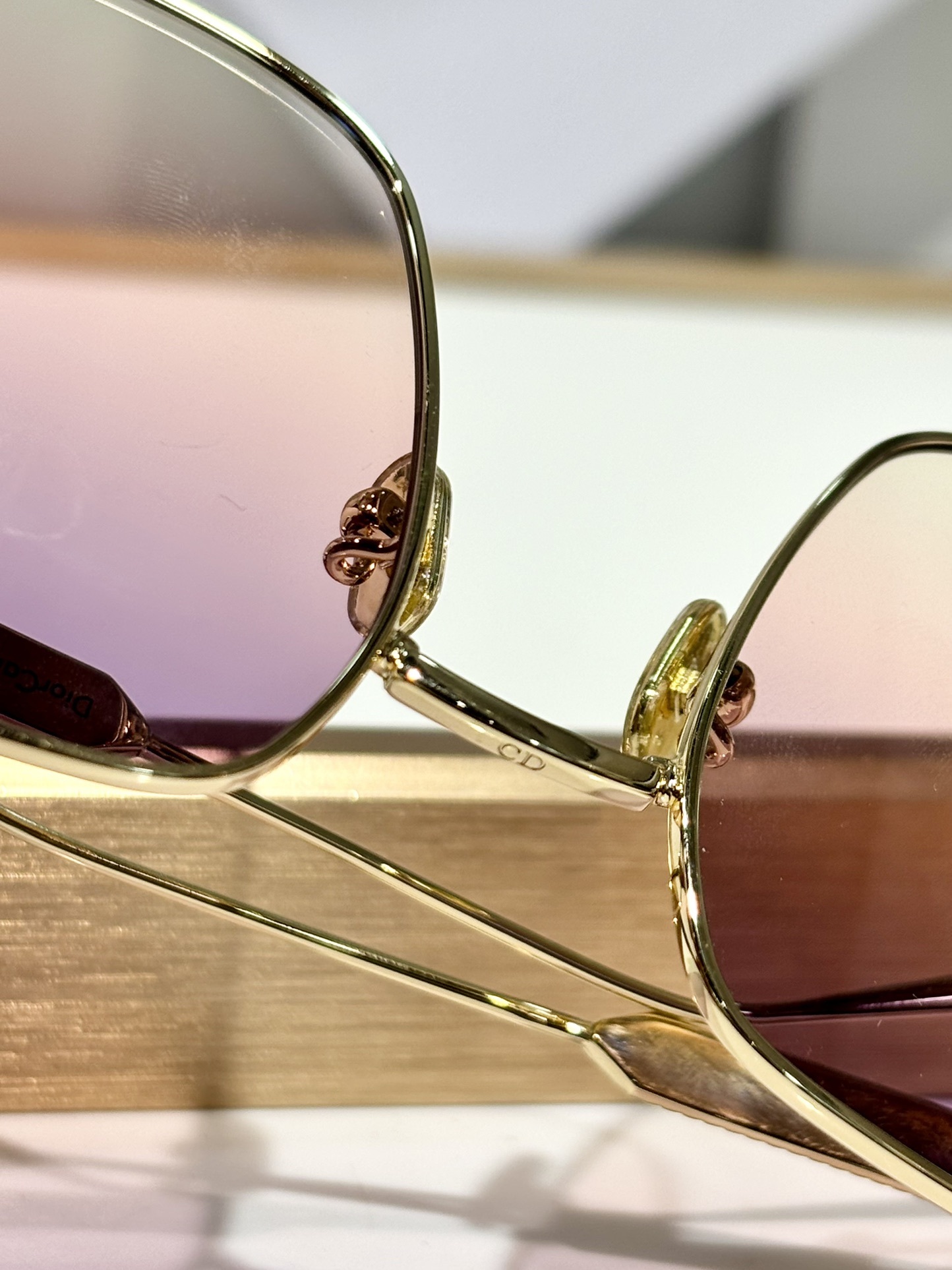 DiorCannage S1U Square Sunglasses with Purple Gradient Lenses