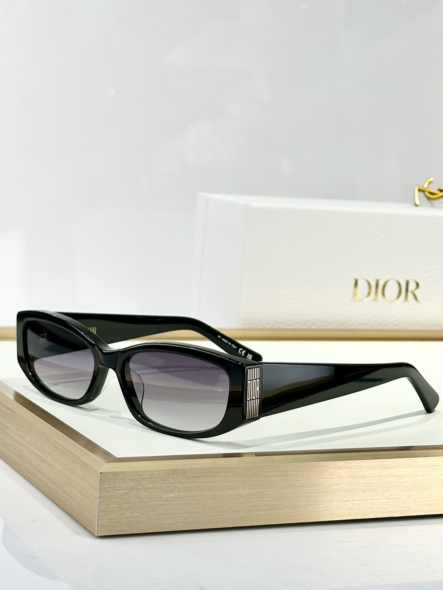 Dior Luxury Rectangular Sunglasses – Designer Fashion Eyewear