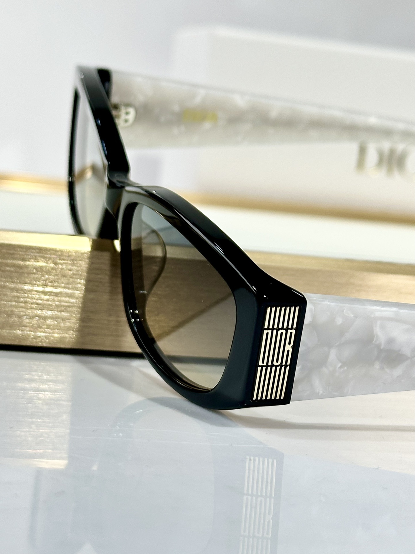 Dior Luxury Rectangular Sunglasses – Designer Fashion Eyewear