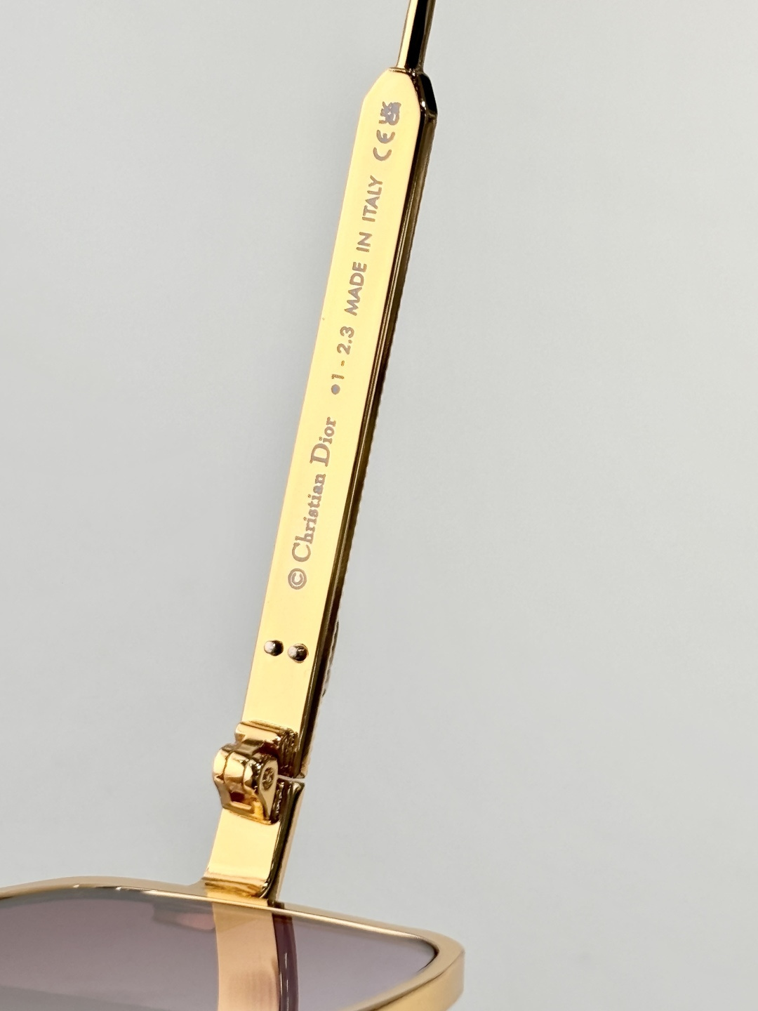 Dior Cannage S2U Rectangular Sunglasses – Gold & Purple Gradient