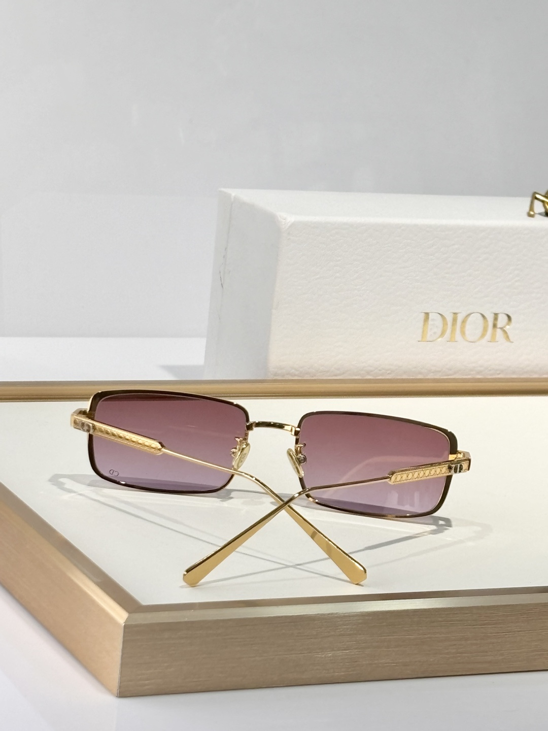 Dior Cannage S2U Rectangular Sunglasses – Gold & Purple Gradient
