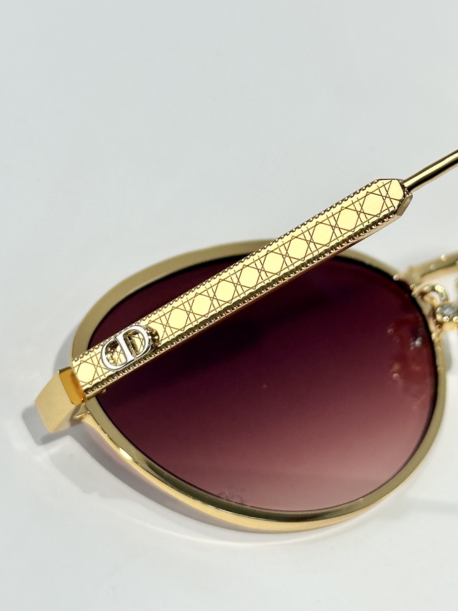 Dior DiorCannage R1U Gradient Pink Oval Sunglasses