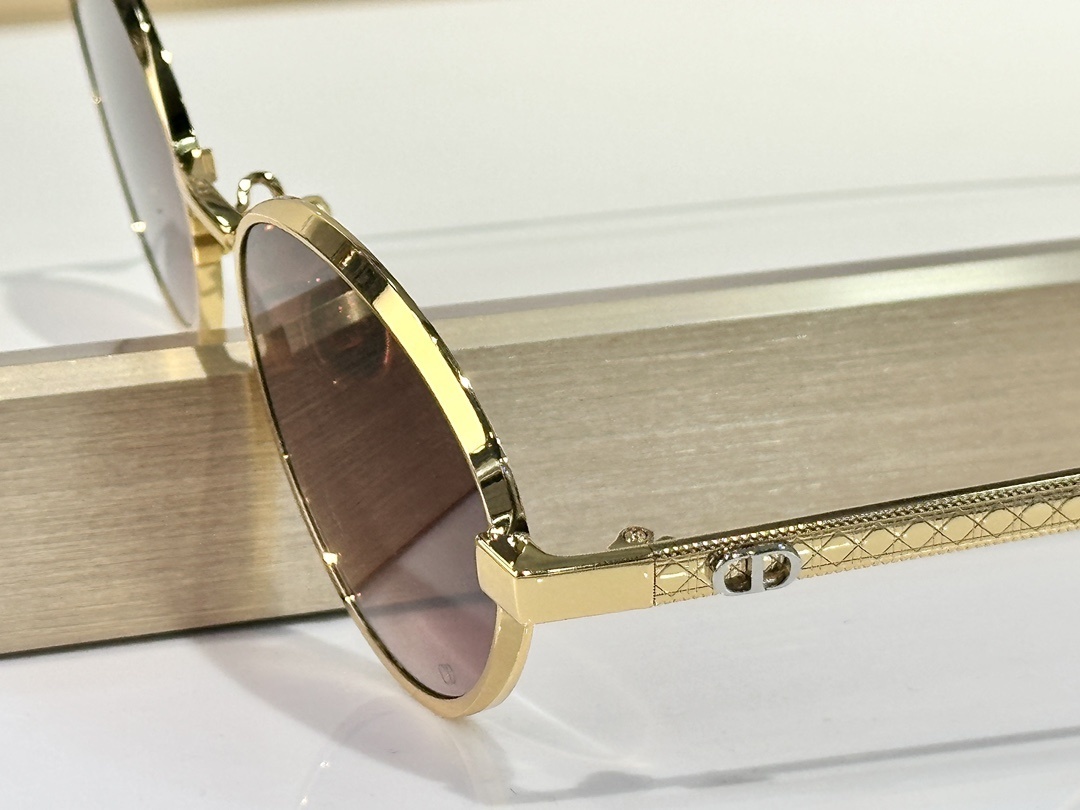 Dior DiorCannage R1U Gradient Pink Oval Sunglasses