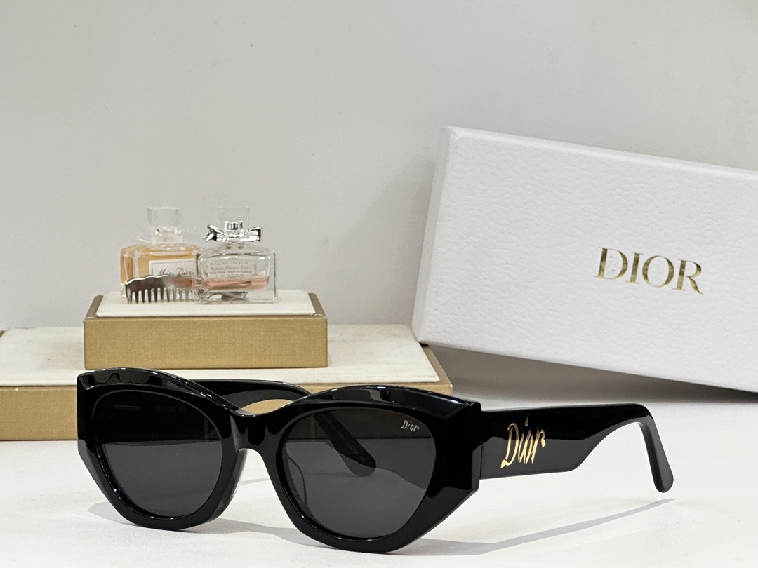 Luxury Dior Cat-Eye Sunglasses for Women – Chic Designer Eyewear