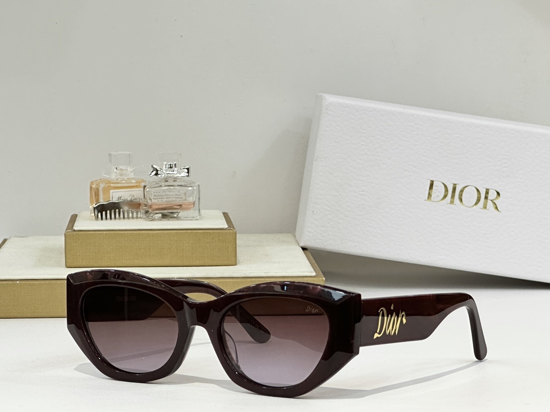 Luxury Dior Cat-Eye Sunglasses for Women – Chic Designer Eyewear