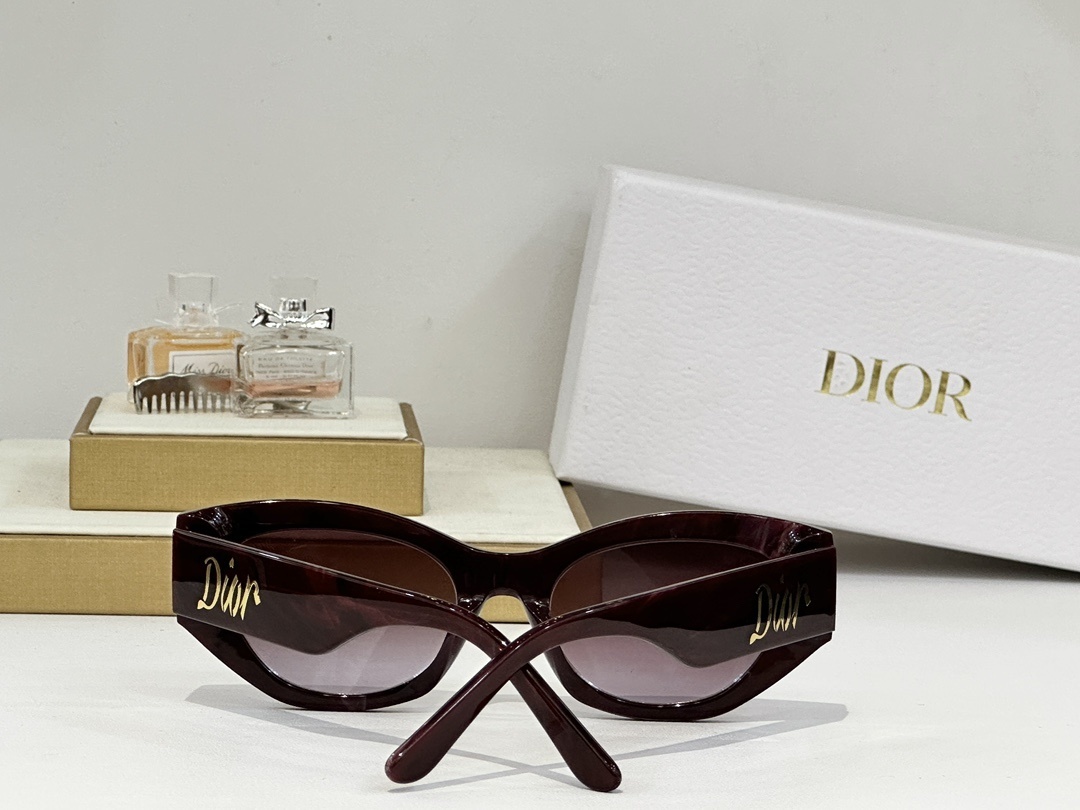 Luxury Dior Cat-Eye Sunglasses for Women – Chic Designer Eyewear