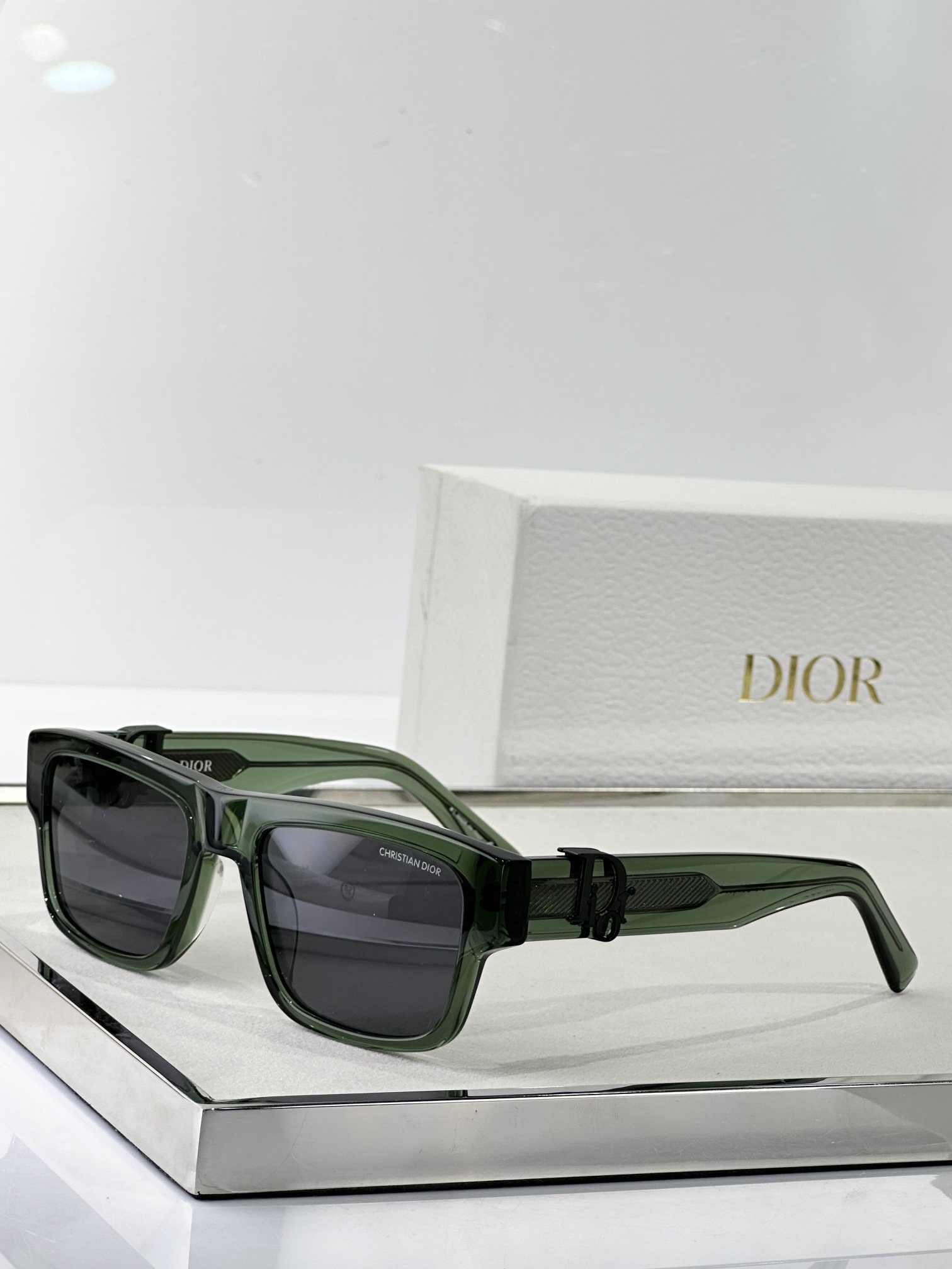 Dior CD Signature Square Sunglasses – Luxury Designer Eyewear