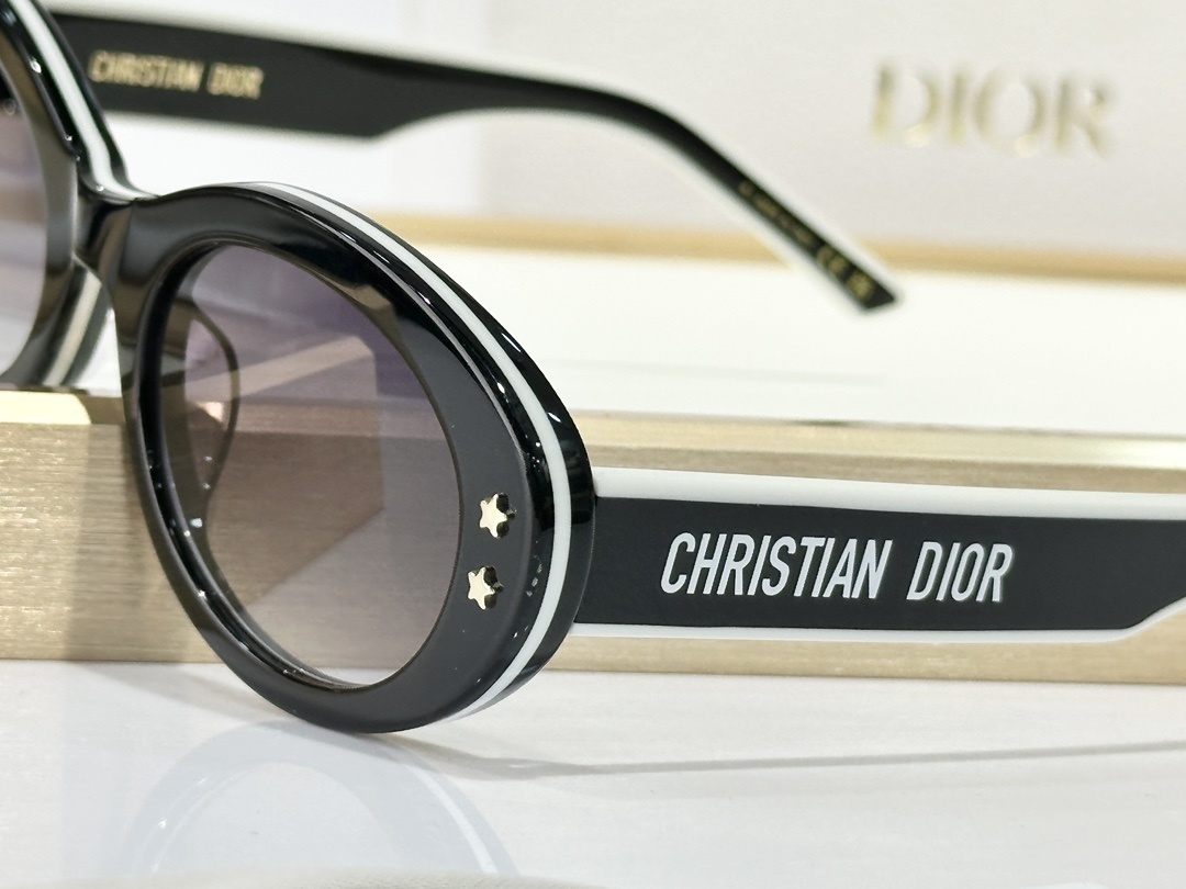 DiorPacific B4F Oval Sunglasses – Black & White Luxury Eyewear