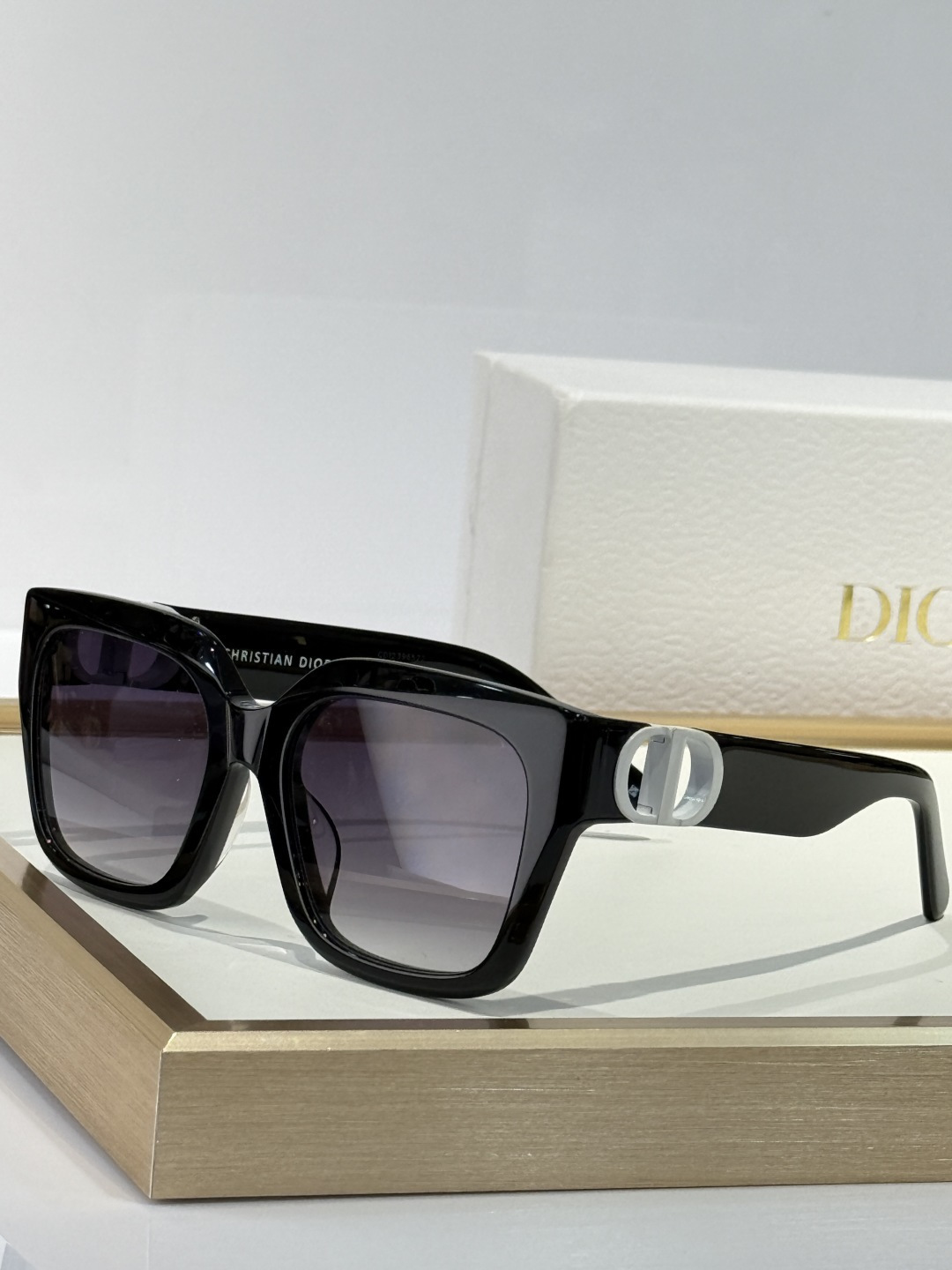 Dior Black Acetate Sunglasses square – Dior Black Acetate Square