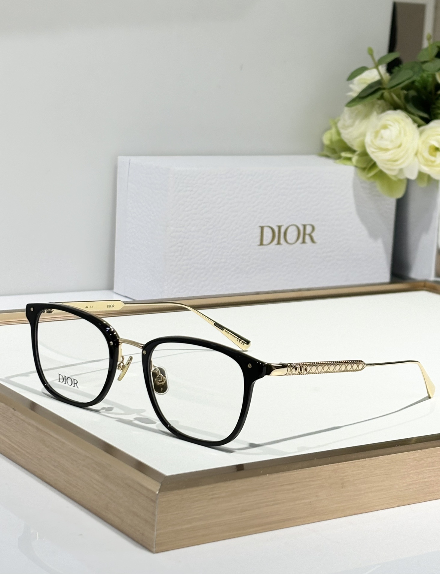 Dior Luxury Square Optical Glasses – Elegant Designer Frames