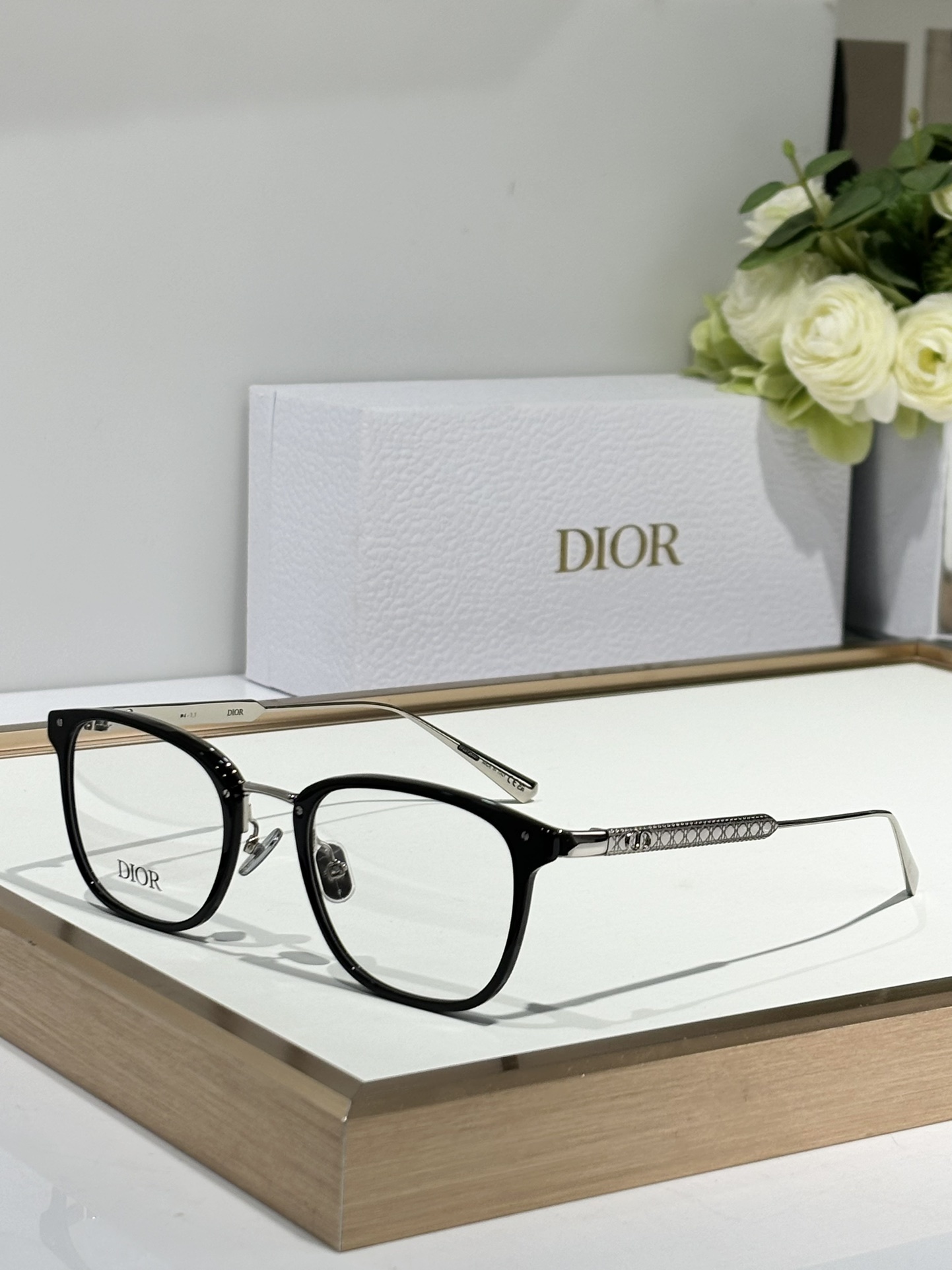 Dior Luxury Square Optical Glasses – Elegant Designer Frames