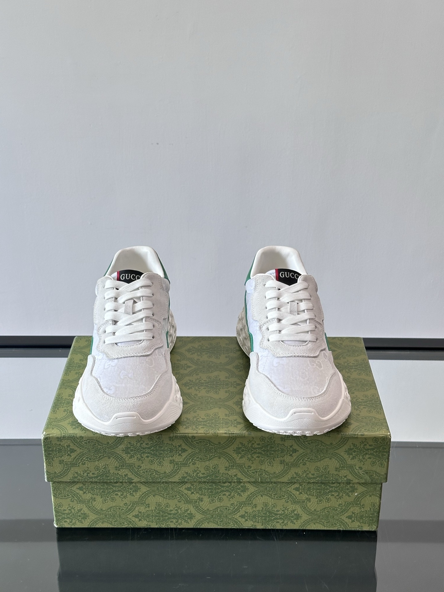 Gucci Mac80 Men’s Sneakers in White and Green Leather