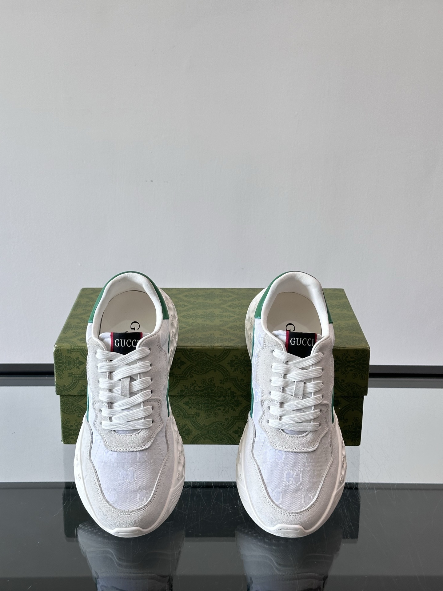 Gucci Mac80 Men’s Sneakers in White and Green Leather
