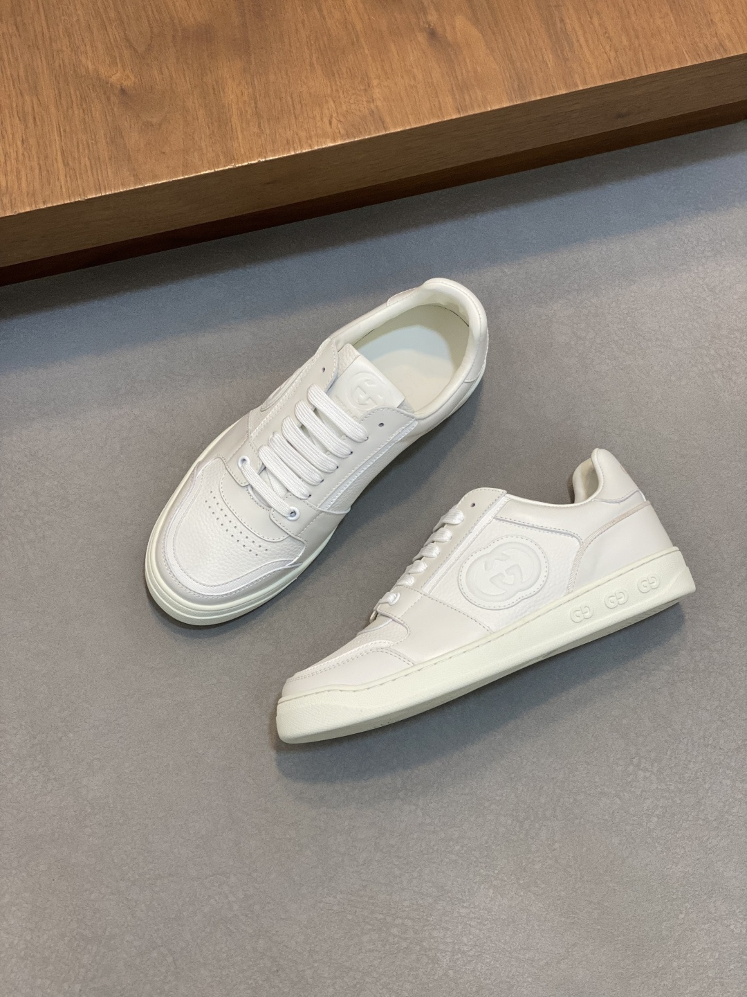 Gucci Men’s Interlocking G White Leather Sneakers