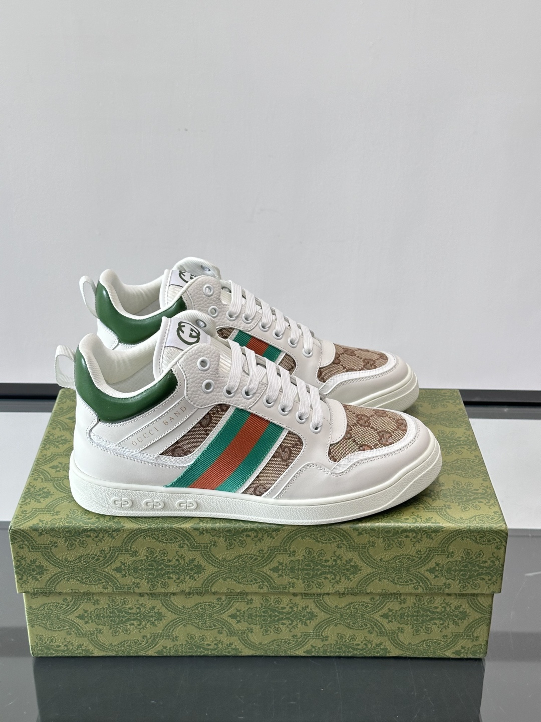 Gucci Men’s GG Supreme Canvas and White Leather Sneakers